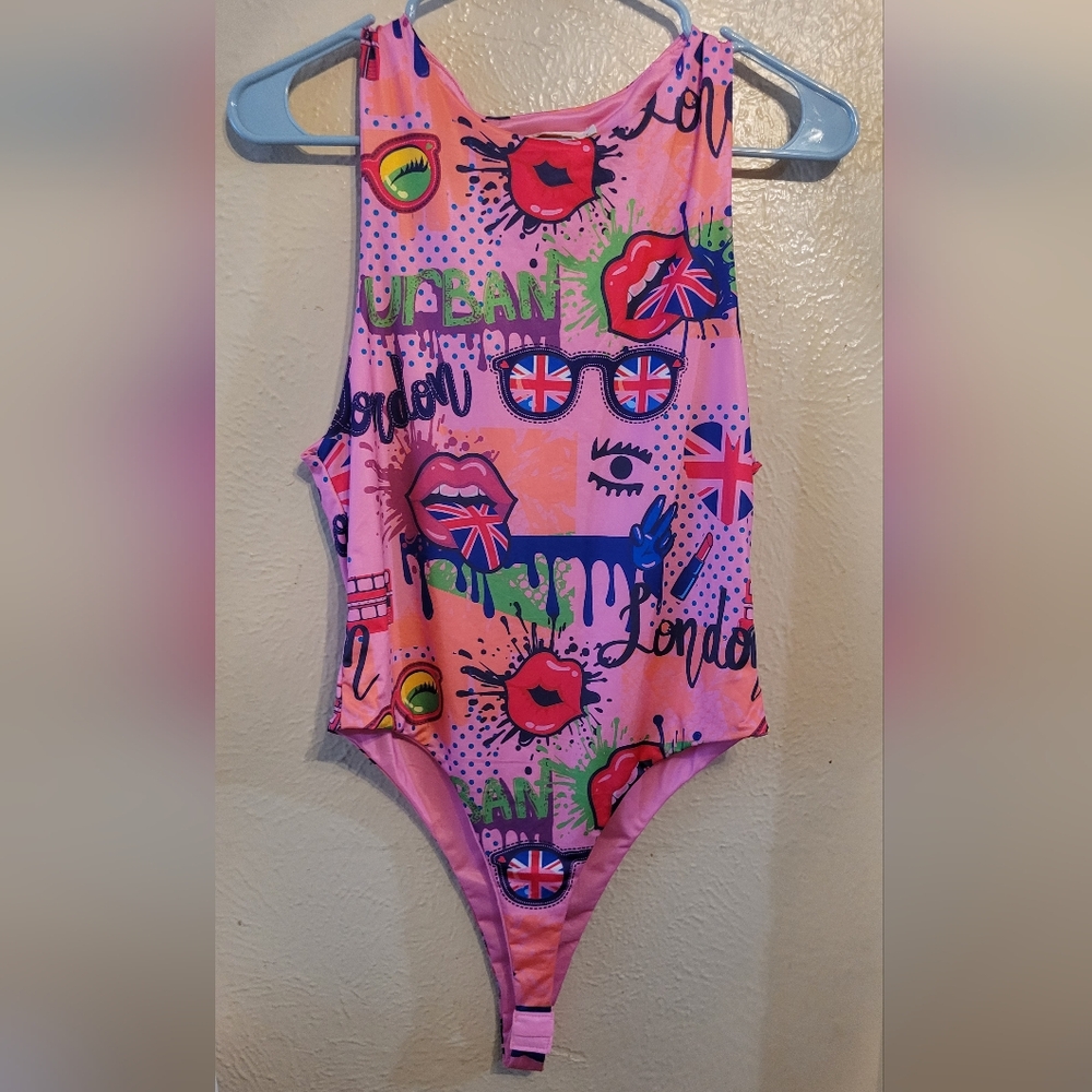 Lizette collection Bodysuit Mouths hot pink London urban top large Womens